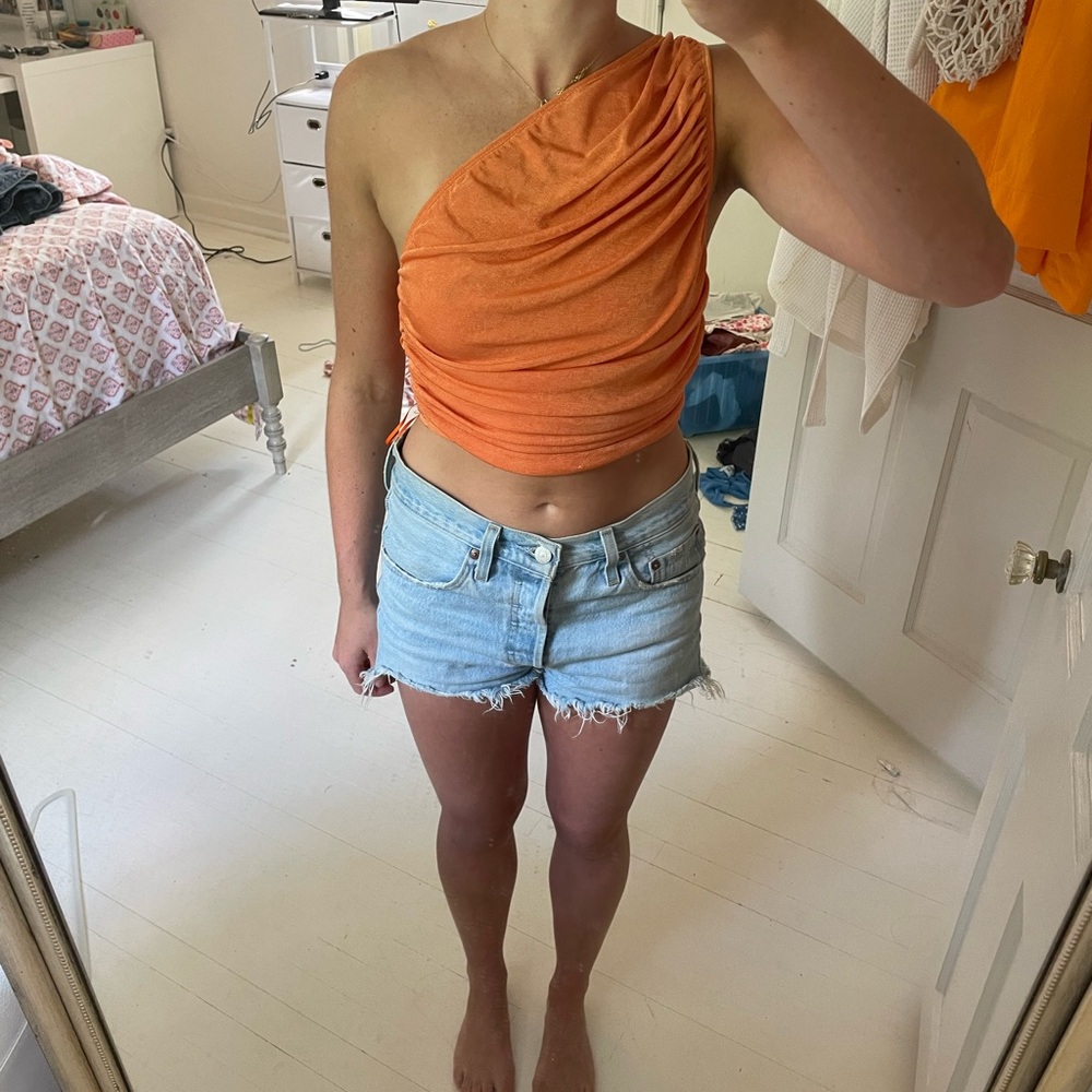 lioness one shoulder top